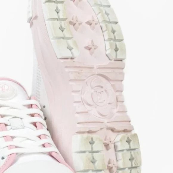 Louis Vuitton Canvas LV Squad Pink Sneakers - Picture 5 of 11